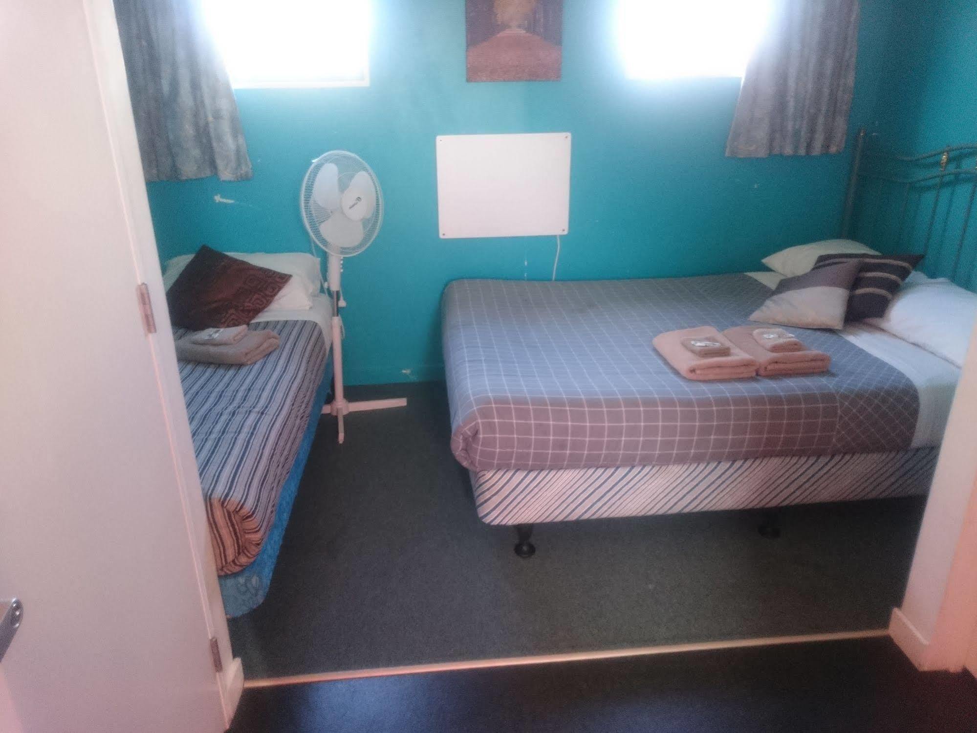 Microtel Lodge Hamilton Extérieur photo